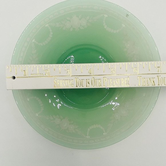 Jade Green Art Glass 7” Plates Engraved to Alabaster, Carder Steuben ? Unmarked - Picture 7 of 16